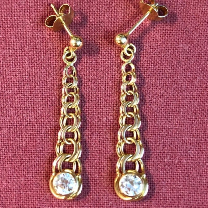 Kultaiset korvakorut