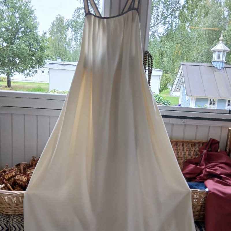 Feresi, valkoinen