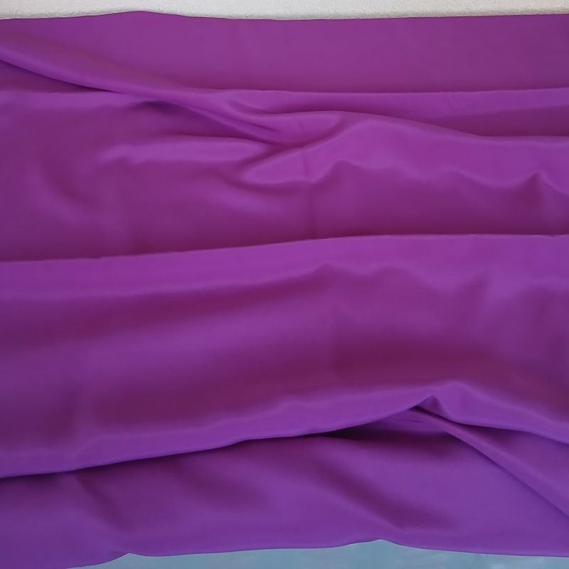 Silkkisatiinikangas, purppura